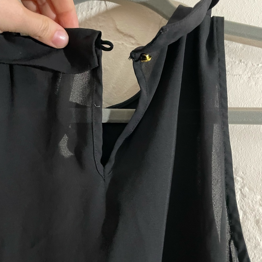 Small. Lauren Conrad blouse
